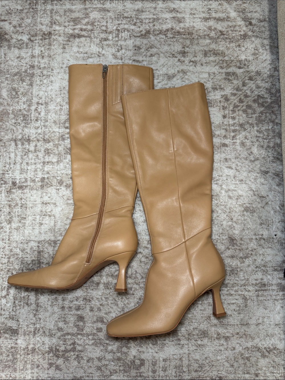Dolce Vita Gyra Boots in Tan